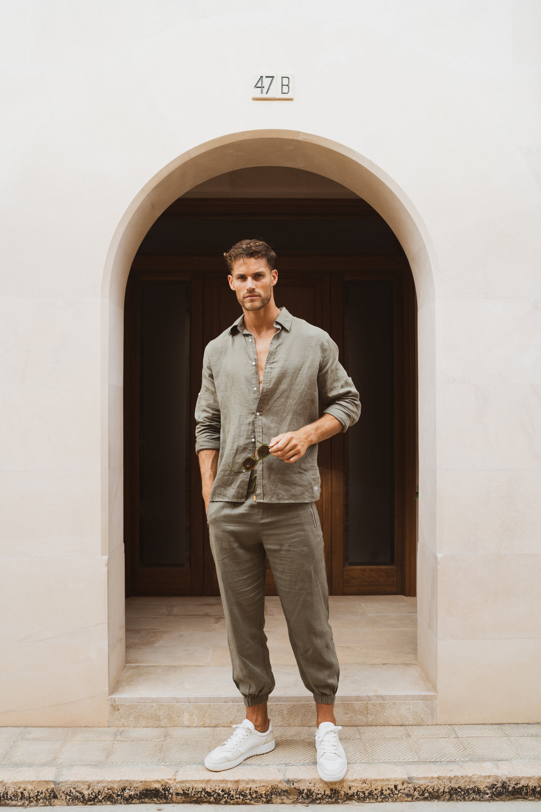 Linen Shirt / Khaki Green